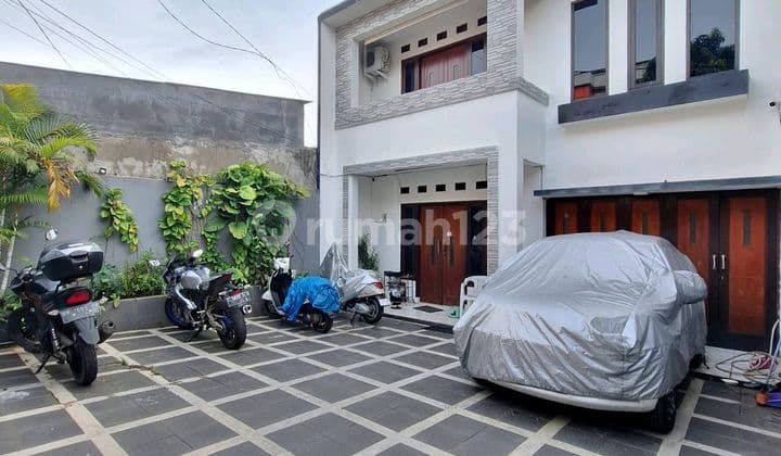 For Sale House in Cirendeu, Ciputat, South Tangerang, Good SHM (Certificate of Ownership).