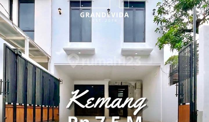 Rumah Baru With Swimming Pool Lokasi Sangat Strategis Bebas Banjir Mobil At Kemang Utara