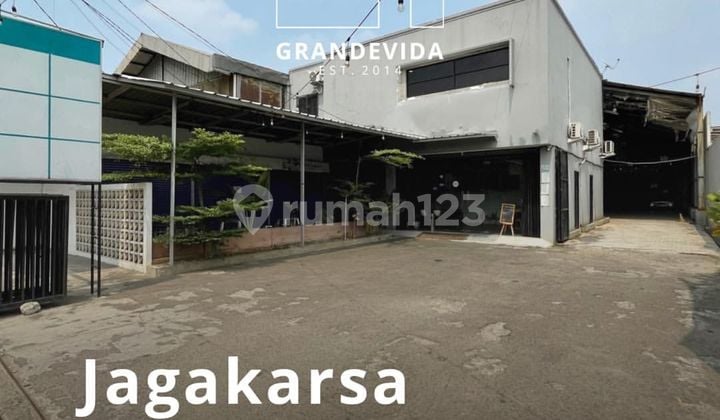 Harga Menarik Bangunan Komersil Cocok Untuk Tempat Usaha Cafe Atau Coffe Shop Parkir Luas