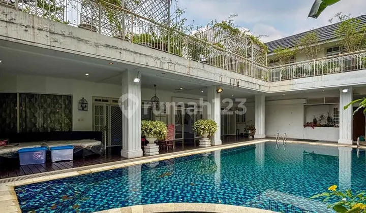Rumah Mewah Lokasi Elite Selong Area Jarang Ada Tanah Luas dan Jalan Lebar