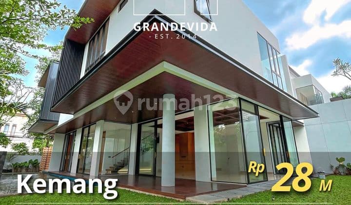 Luxurious and Comfortable New House Ready to Occupy in Kemang Dalam