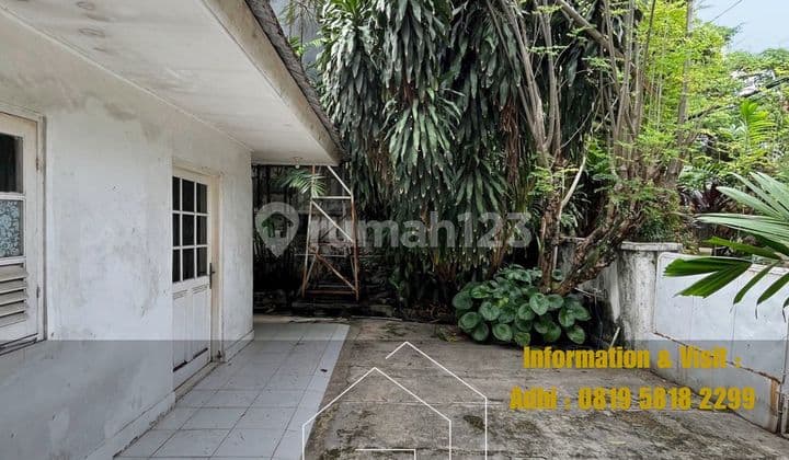 Old House Land Count Suitable for Rebuild Prime Location at Jl Dempo Pakubuwono