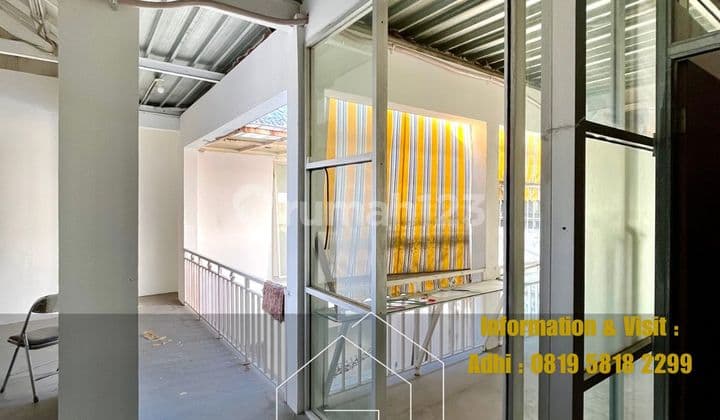 House with Land Measurement Suitable for Residential or Commercial Use at Jl Mendawai, Kebayoran Baru