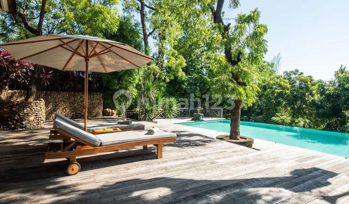 Freehold Brand New Beautiful Resort Close To The Beach Available With Legal Entity Pt. Pma In Quiet North Bali