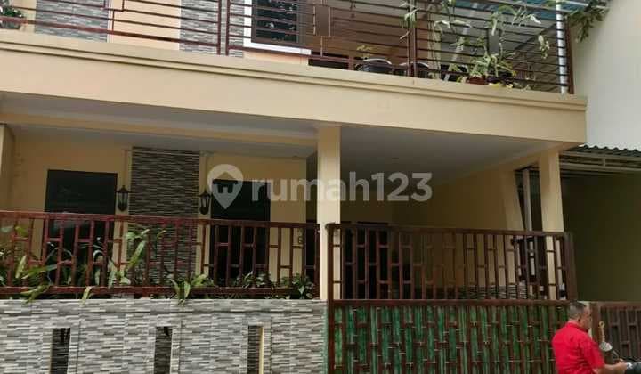 Rumah Pratama View, Karang Tengah, Siap Huni di Dalam Komplek