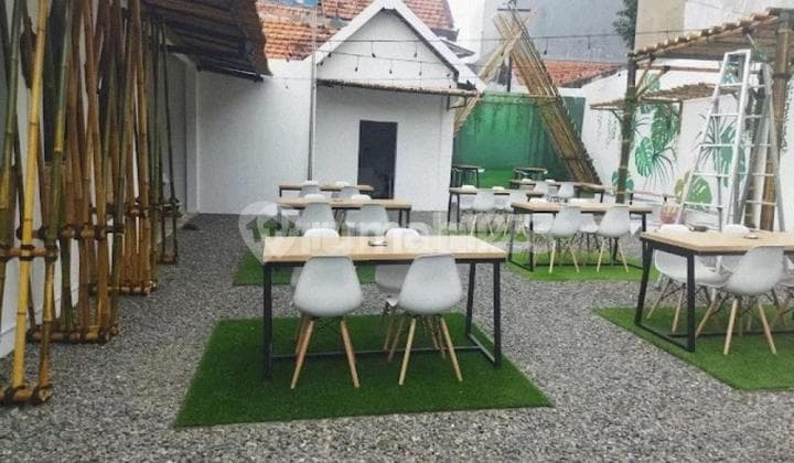 Dijual Komersial Rumah Usaha Cafe Strategis Surabaya Raya Darmo