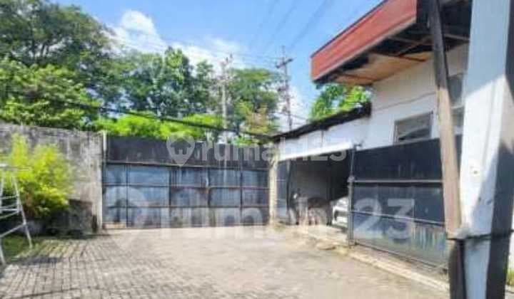 Dijual Tempat Usaha Hitung Tanah Jl Raya Wiyung Surabaya