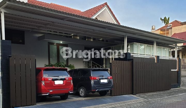 RUMAH TERAWAT FULL FURNISHED SIAP HUNI DI KOMERSIAL AREA SURABAYA BARAT