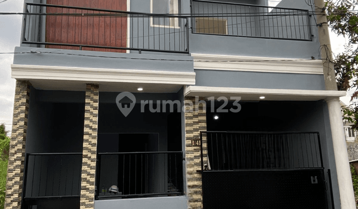 New Gress House with 3 Bedrooms Near Raya Merr, Medokan, Wonorejo, Waru-Juanda Toll Road