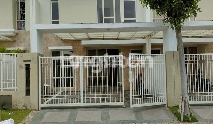RUMAH 2 LT TERAWAT DAN SIAP HUNI DENGAN LOKASI STRATEGIS DEKAT RAYA MERR, RAYA PANJANG JIWO, AKSES TOL TAMBAK SUMUR, KAMPUS UPN, NGINDEN, BARUK