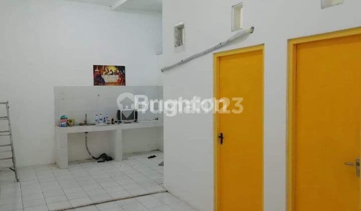 RUMAH BARU RENOV SIAP HUNI DENGAN HARGA TERJANGKAU DENGAN LOKASI STRATEGIS DI CITRALAND SELANGKAH KE JLLB SURABAYA