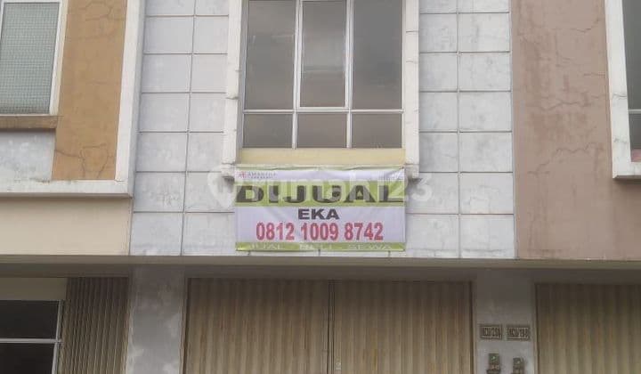 Ruko komersial di lokasi yang sedang berkembang - ED