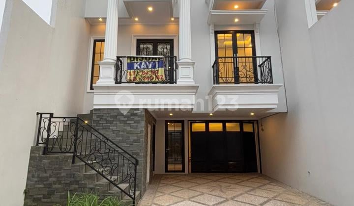 Di Jual Rumah Mewah Lokasi Strategis Dijagakarsa