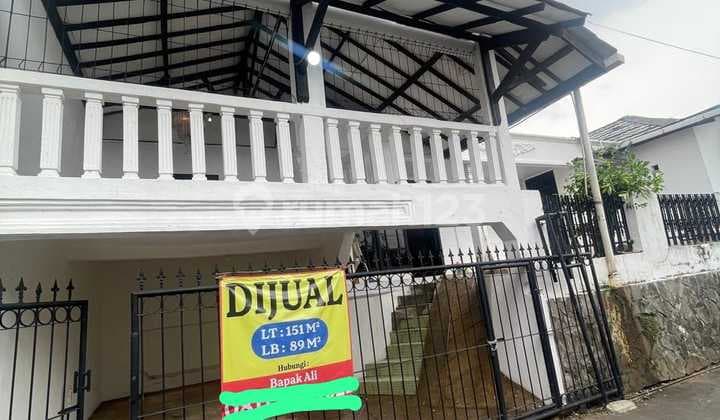 Di Jual Rumah Secondary Lokasi Startegis Bebas Banjir di Cilandak