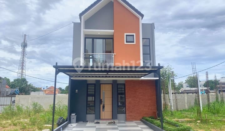 For Sale. House in Pamulang, Strategic Location, Flood-Free.