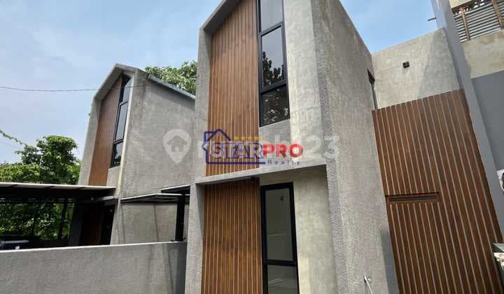 Di Jual Rumah 2 ********.strategis di Jagakarsa