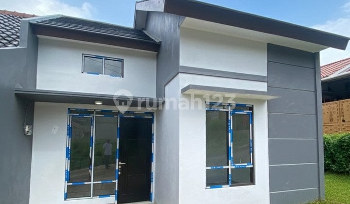 Di Jual Rumah Baru Lokasi Strategis di Sawangan Depok