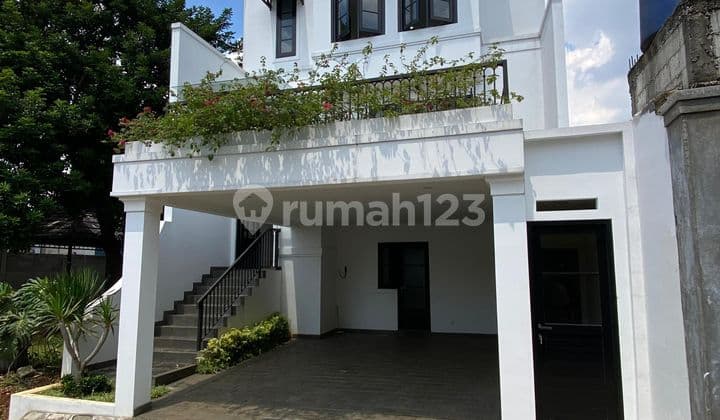 Rumah Mewah di Jagakarsa Lokasi Strategis Bebas Banjir