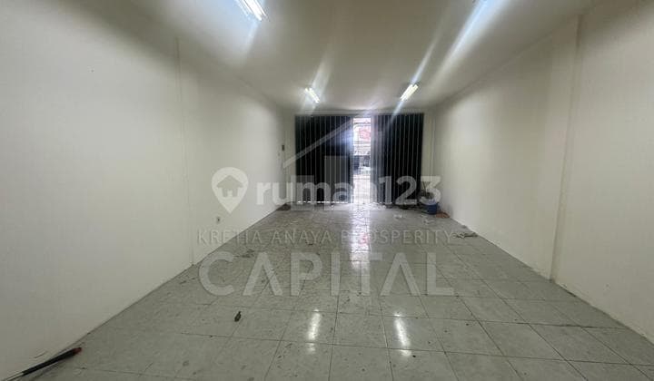 Ruko Strategis di Taman Kopo Indah 1 Blok B