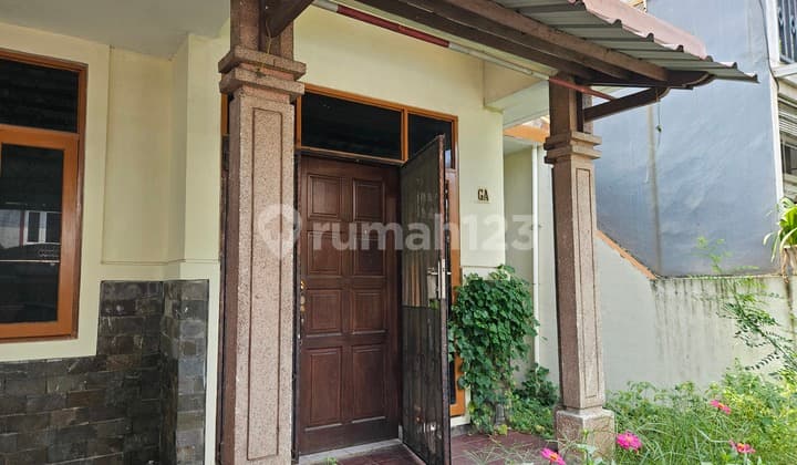 Cheap House 105M2, Cool, High Ceiling, 1 1/4 Floors in Metland Puri