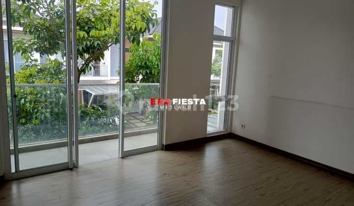Rumah Middle Up Siap Huni di Riviera Metland Puri