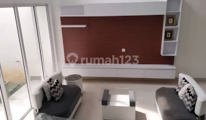 Rumah Cluster di Riviera Metland Puri 3+1 KT