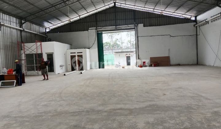 For Rent: Warehouse in Peegudangan Complex, Block B, DPR, Cipondoh, Tangerang.