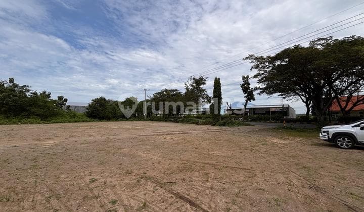 Maximally Strategic! Land Plot by the Ring Road, 8m Road Frontage.
