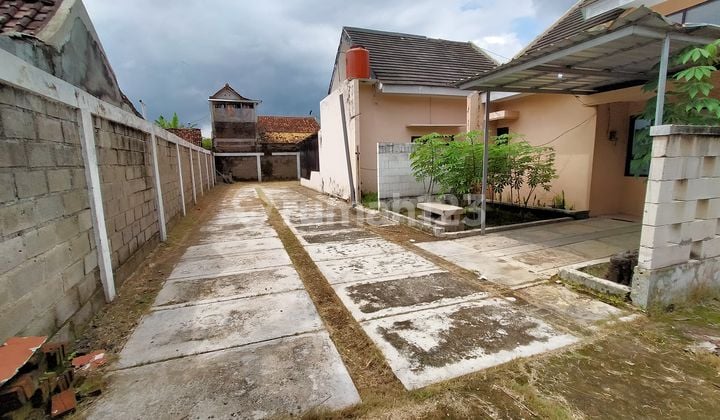 Cheap House Madiun Near City Square 300 Million Range