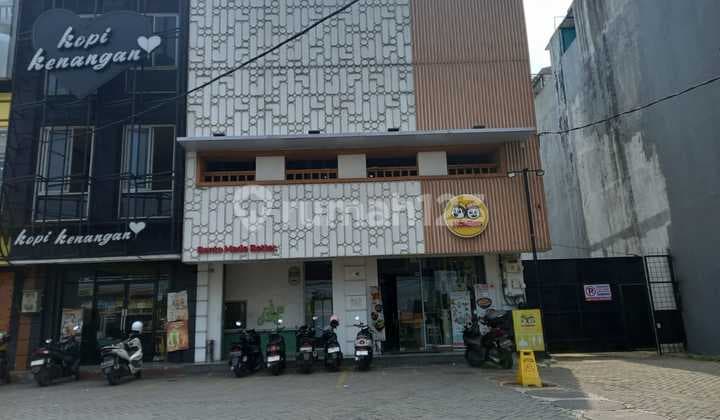 Ruko Gandeng 3 Lantai d Lokasi Strategis Cipondoh, Tangerang