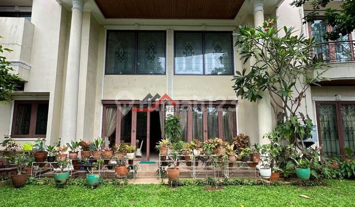 Ready-to-Occupy House in the Best Location at Cipete, South Jakarta