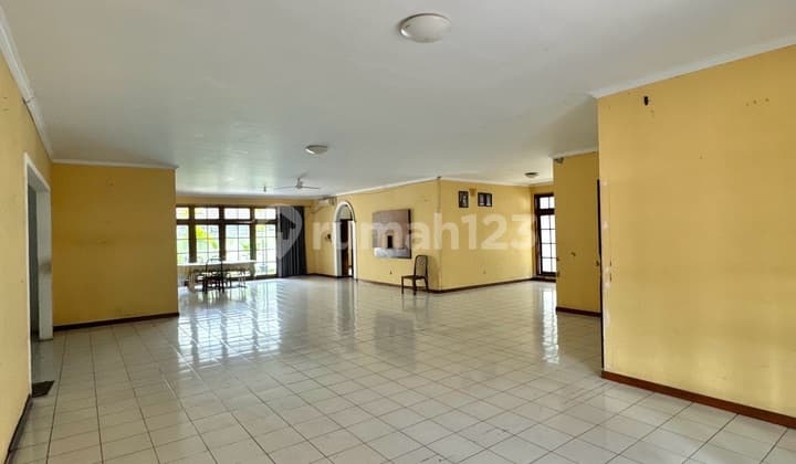 Big House Suitable for Office