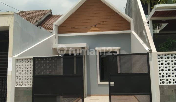 Dijual Rumah Lantai 2 Pondok Maritim Indah, Kebraon, Surabaya