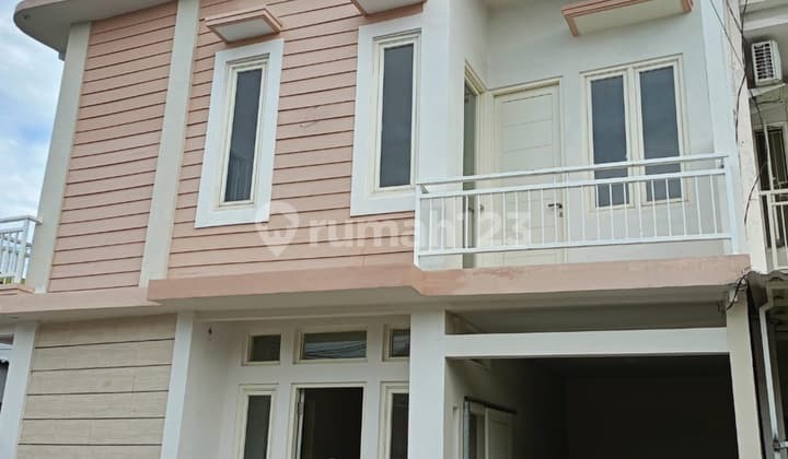 Dijual Rumah 2 Lantai Medokan Sawah Timur