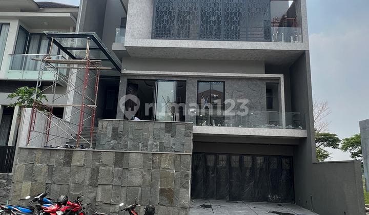 Rumah Mewah Super Cozy 3 Lantai, Waterfront Citraland
