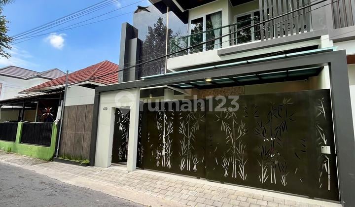 Rumah Mewah Lux 2 Lantai Istimewa Fully Furnished Di Area Premium Purwomartani Sleman Dekat Swalayan Pamela