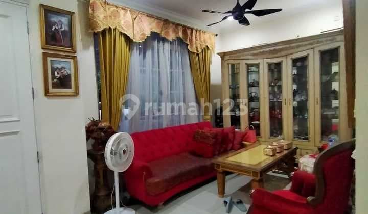 For Sale Beautiful House in Green Lake City Freehold Title