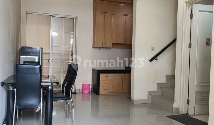 Disewakan Murah Furnish Rumah di Green Lake City