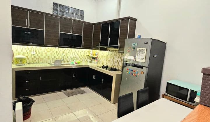 For Sale, 2-Storey Ready-to-Occupy House in Dikresek Raya, Cengkareng