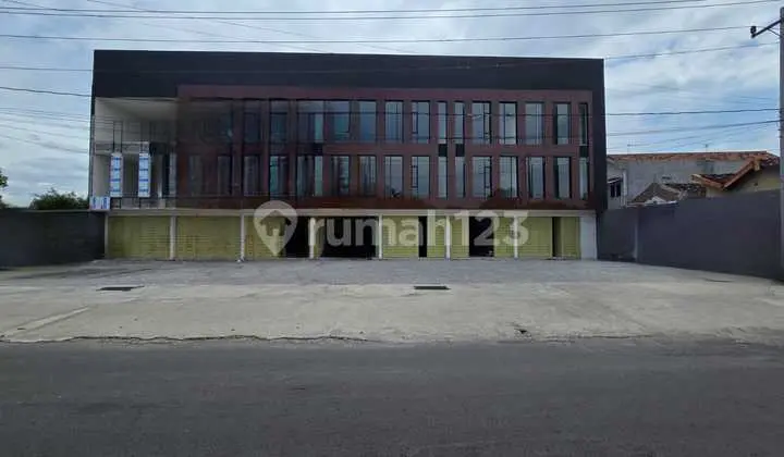 Ruko Baru Strategis di Jalan Pakel Baturan Colomadu Solo