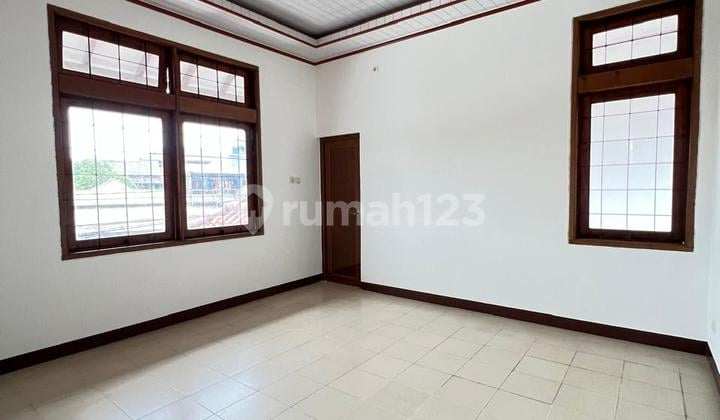 Disewakan Rumah / Kantor Di Pejaten 2 Lantai Siap Huni