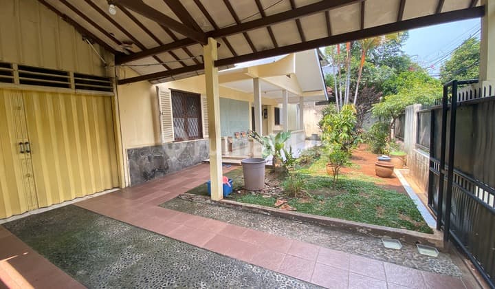 Rumah Gandaria Strategis