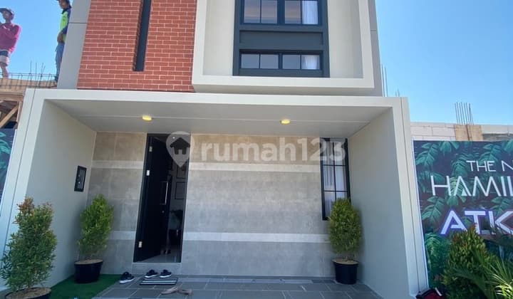 Spesial Nataru Pantai Mentari