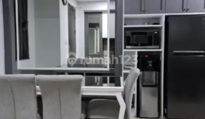 Dijual Apartemen Citra Lake Suite, Citra Garden 6, Jakarta barat. Tower A Luas 94.47 m2 Posisi Hoek Ada Garden 3 KT; 2 KM Full Furnished Hadap Taman Listrik 4400w Note: IPL 94.47 x 31.000 = 2.928.570 Harga 3M nego tipis