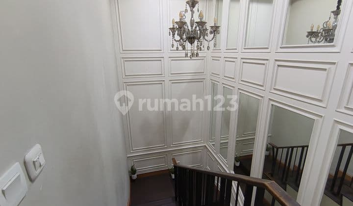 Rumah 2 Lantai Cantik Mewah Bagus Siap Huni Sedayu City Kelapa Gading. Jkt Utara . Cluster Eropa Type London Luas 8X12.5 = 100M Bangunan 142M Kamar Tidur 3+1 =4 Fully-Furnished Hadap Utara. Harga Sewa 175Jt/Thn Harga Jual 5,4 M Nego