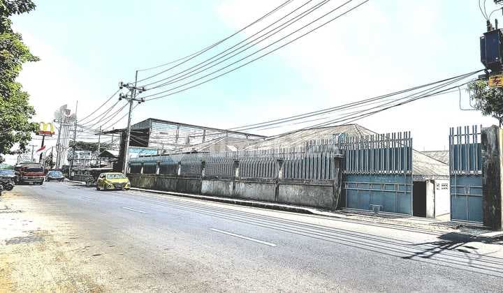 Dijual Pabrik di Jalan Raya Ahmad Yani, Gedangan - Sidoarjo. Surabaya Total Luas Tanah : Kurang Lebih 14.700 M2 Luas Bangunan : Kurang Lebih 1563 M2 Listrik 53.000 Va Harga Rp 30 Jt /M2 Total Harga 441 Milyard Nego