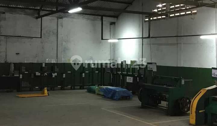 Dijual Gudang di Salembaran Jati Kec Kosambi Tanggerang Luas Tanah 2745 M2 Luas Bangunan 1500 M2 SHM Listrik 55.000 W Hadap Timur Ada Mess Karyawan Siap Pakai bisa Kontainer 40 Ft Lokasi Gudang Samping Pintu Tol Pik2 Harga 20 M Nego
