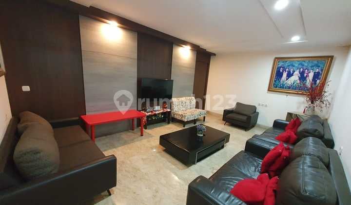 Dijual Rumah 2 Lantai di Taman Mediteranian, Jl Telaga Warna, Lippo Karawaci, Tangerang LT 308M2 (12X25) LB 480M2 KT 4. KM 5 Listrik 10.500W. Air Pam Hadap Barat Daya Surat SHM Note: Siap Huni, Cluster, Jalan Lebar Harga 5.3M Nego
