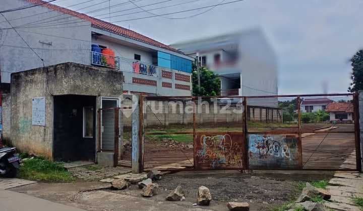 Dijual Tanah Kosong Lokasi di Jl Sd Inpres, Cirendeu, Ciputat Timur, Tangsel Luas 3544 M 2 Cocok untuk Dijadikan Perumahan, Cluster Dsb Tanah bisa Jadi 21 Rumah. Harga 3,9 Juta /M2 (Nego) Total Tanah 3544 M2 Harga 13,8 M Nego