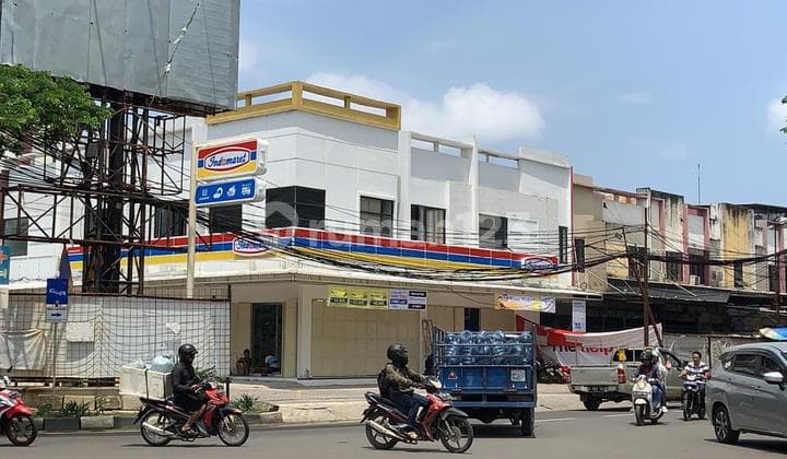 Dijual Ruko Gandeng 6 Unit Di Jl. Satu Maret, Pegadungan, Kalideres, Jakarta Barat.luas Tanah: 415m2;luas Bangunan 700m2 An(lantai 1: Disewakan Ke Indomaret; Lantai 2: Dijadikan Kos Kos An) Surat Shm Note: Jumlah Kamar Kost : 53 Unit Harga Kamar Kos Per B